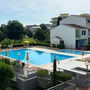 Villaggio Luna Swimmingpool- Agenzia Cocal , Caorle Italien